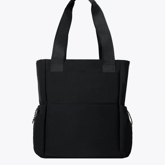 Beis The Sport Tote in Black - Picture 4 of 7